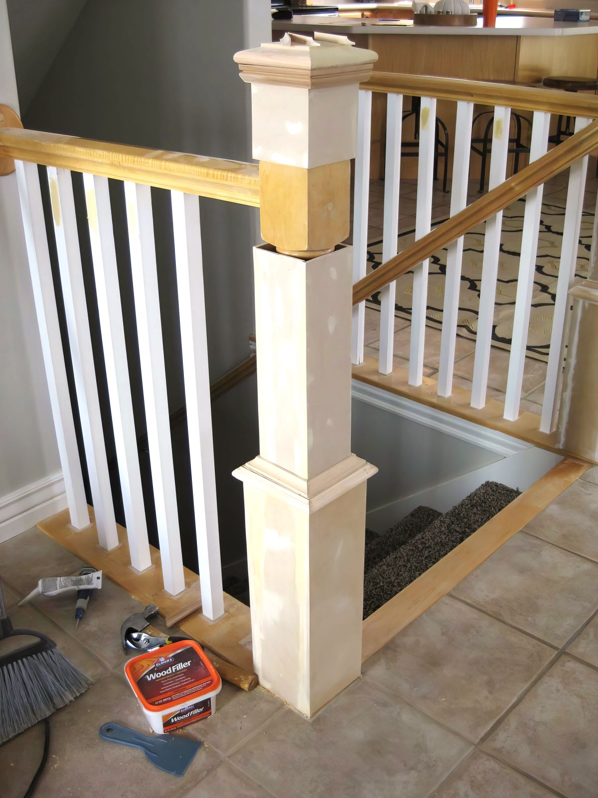 11 Update A Banister With DIY Newel Post And Spindles TDA Decorating And Design Featured On @Remodelaholic 115512