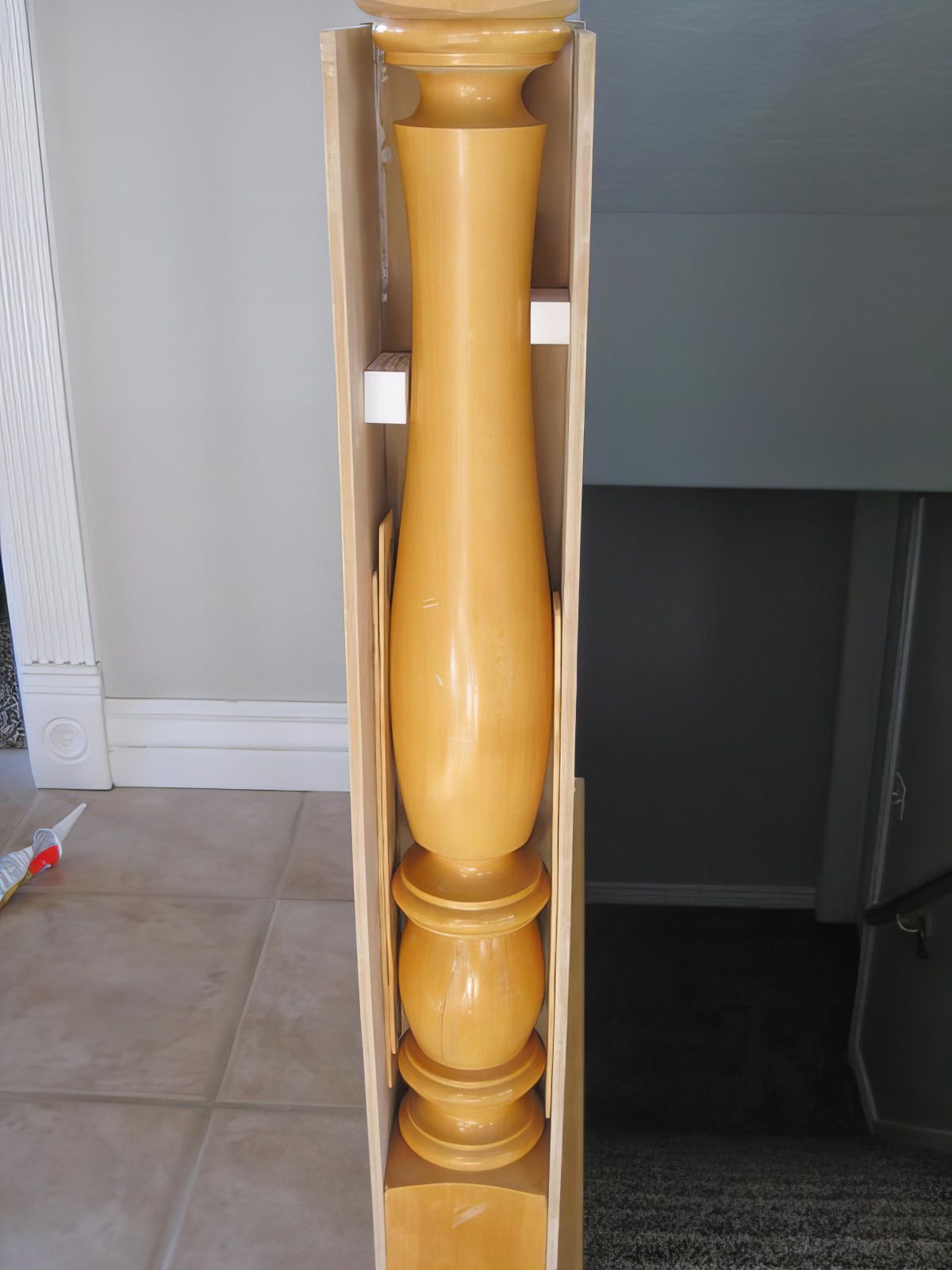 5 How To Build A Square Newel Post Around A Banister TDA Decorating And Design Featured On @Remodelaholic 600x800 115443