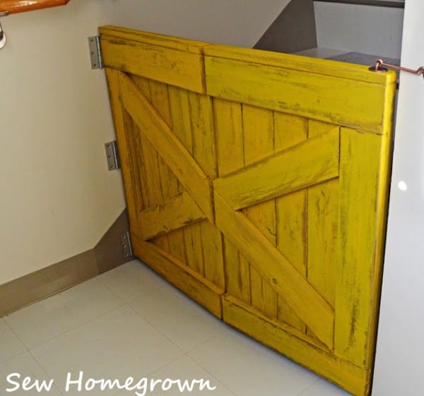 Bifold Barn Door Baby Gate For Small Stair Landing, Built By Sew Homegrown, Building Plan Design By Remodelaholic