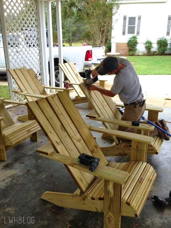 Building Adirondack Chairs and Pergola by Little White House Blog featured on @Remodelaholic