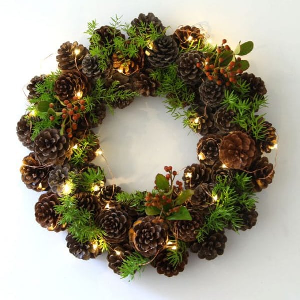 DIY Pinecone Wreath