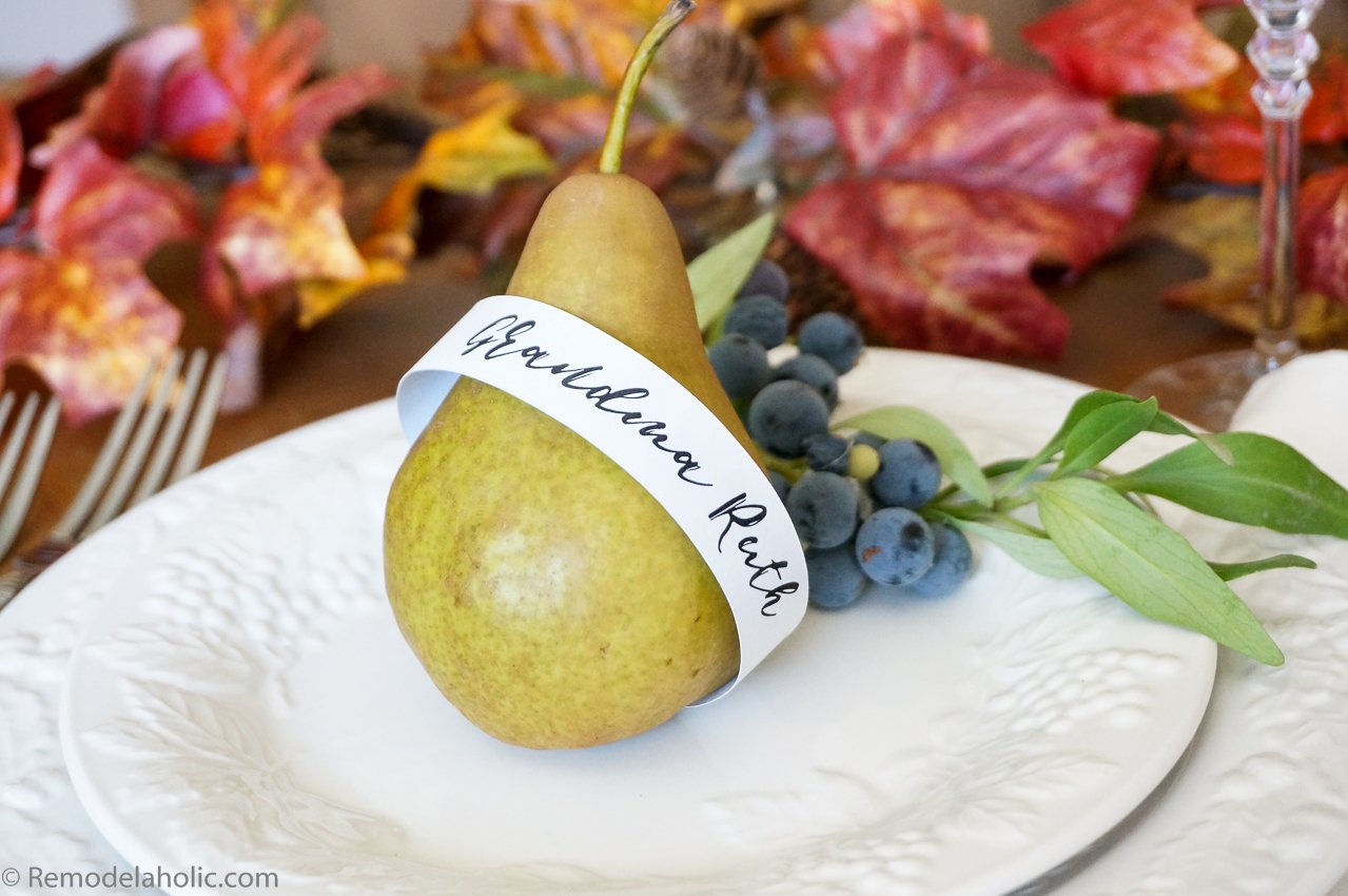 FREE Customizable Place Cards and Thanksgiving Printable Transfer