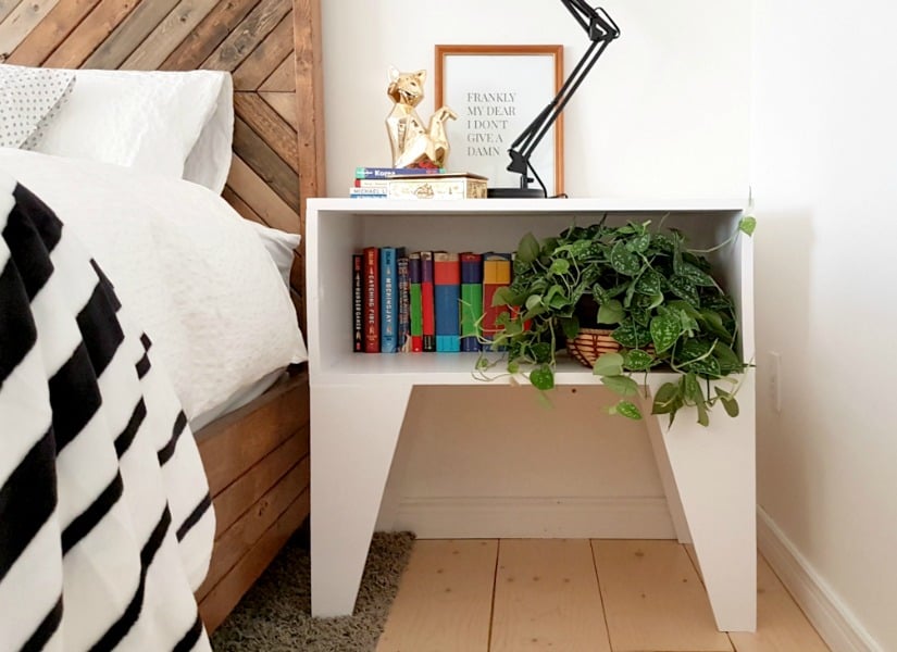 Feat Easy Nightstand Building Tutorial @Remodelaholic