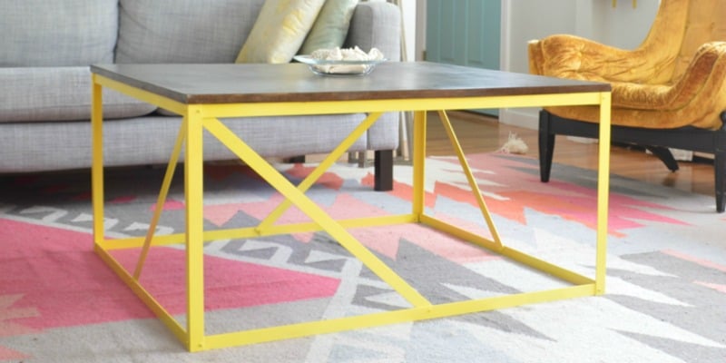 20+ Beautiful Colors to Paint a Table