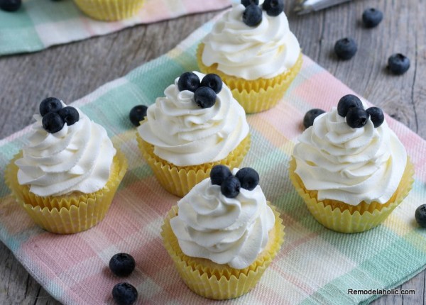 Fresh Lemon Cupcake Recipe, Remodelaholic (3)