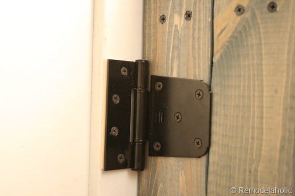 Heavy Duty Gate Hinge On Wooden Barn Door Baby Gate #remodelaholic