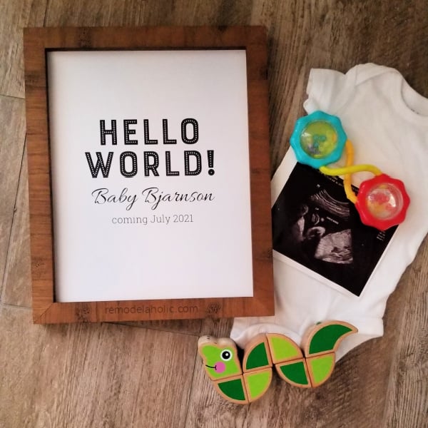 Hello World Printable Pregnancy Announcement PDF Instant Download #remodelaholic