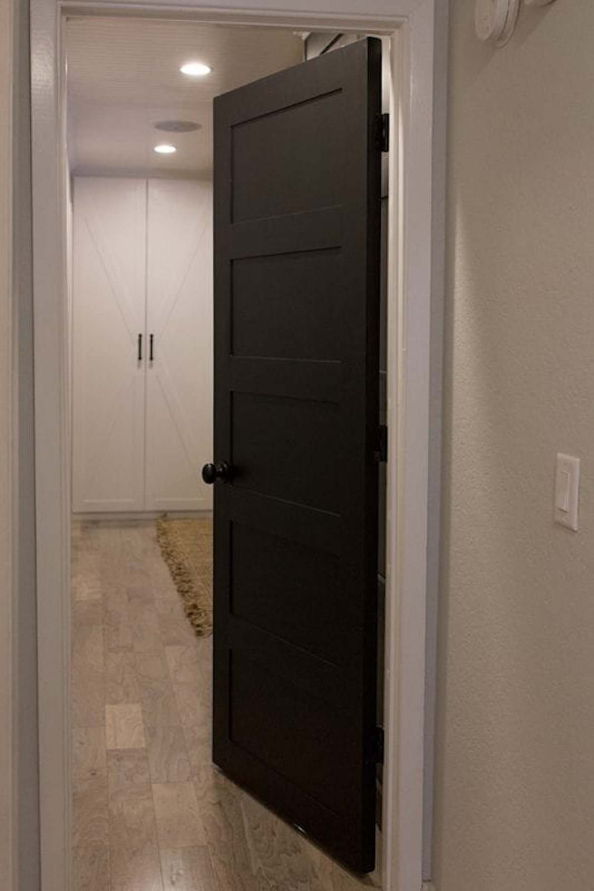 How To Create A Stylish 5 Panel Door By Jenna Sue Design Co Featured On @Remodelaholic 533x800