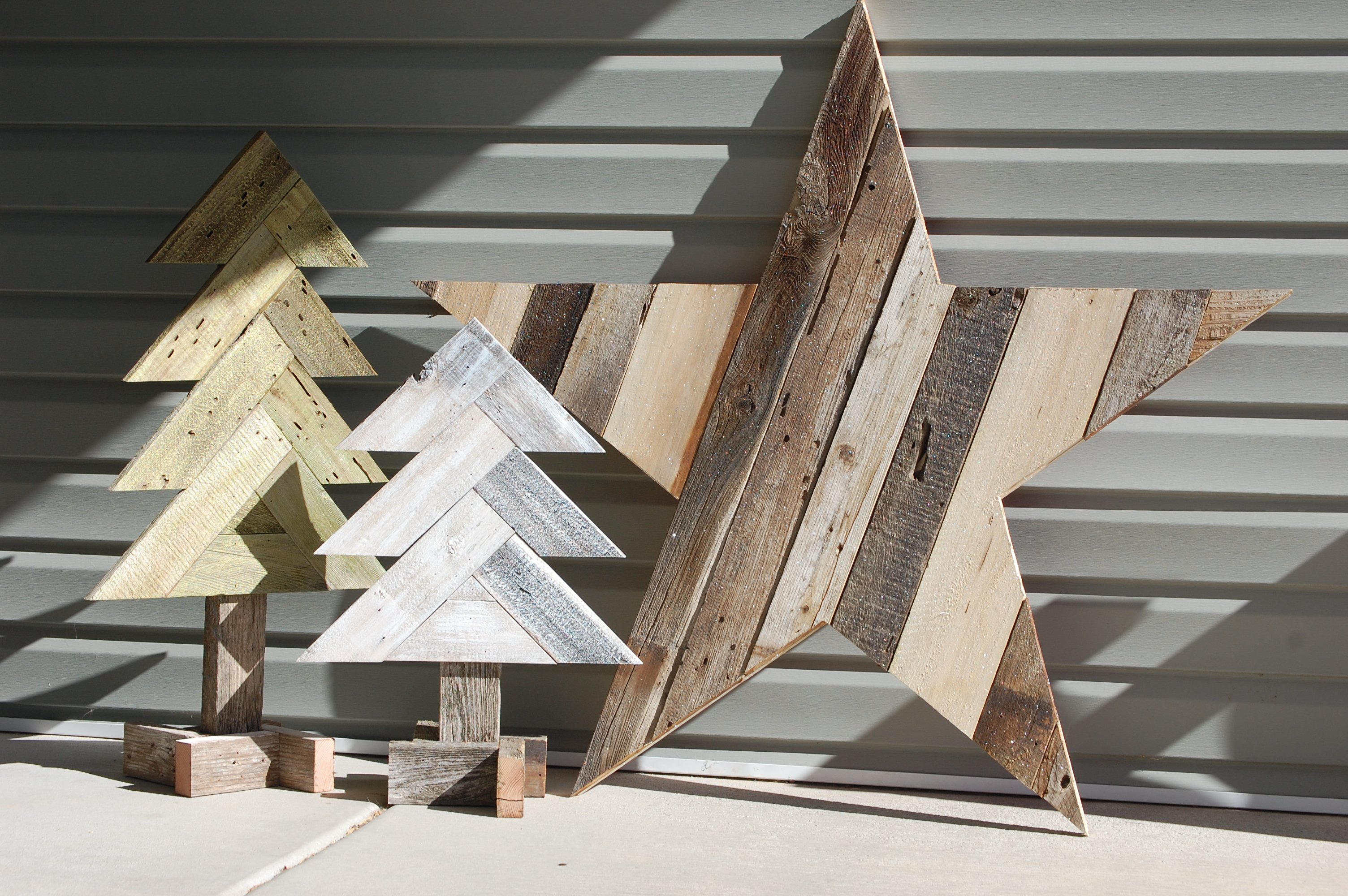 DIY Herringbone Wood Christmas Trees + Sparkly Rustic Wood Star