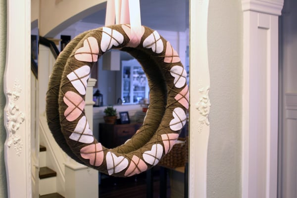 DIY Argyle Valentine Wreath Tutorial