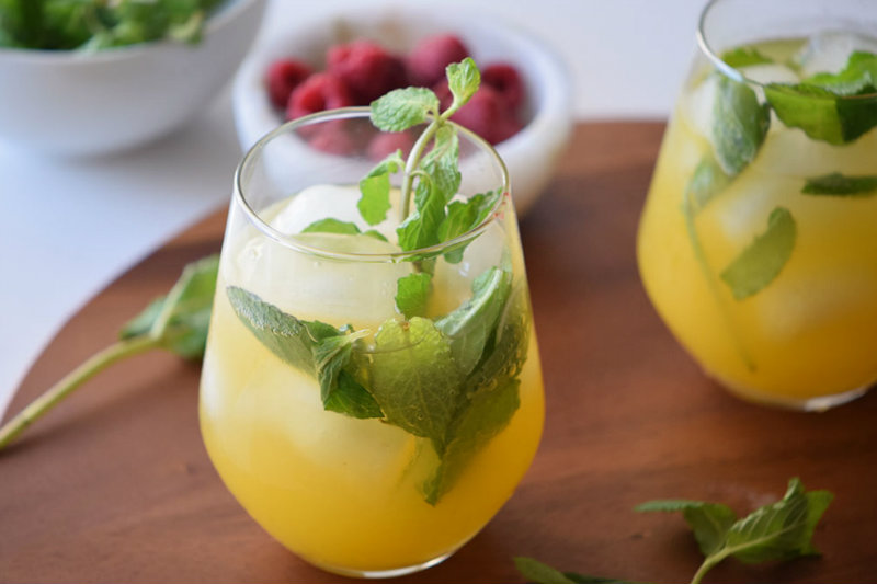 Mango Basil Spritzer