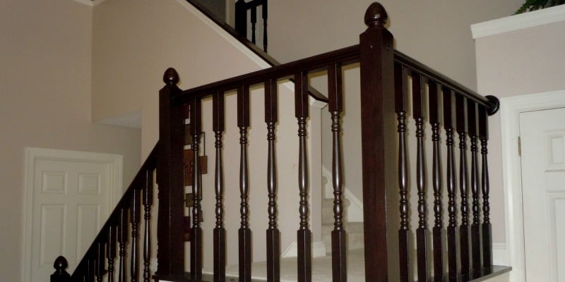 DIY Stair Banister Makeover Using Gel Stain